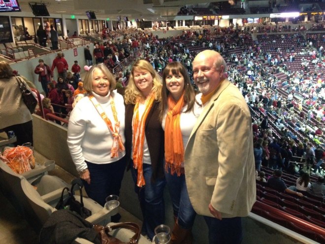 528495_296397650486503_1216918582_n