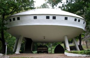UFO house!